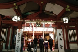 厳島神社 お参り風景