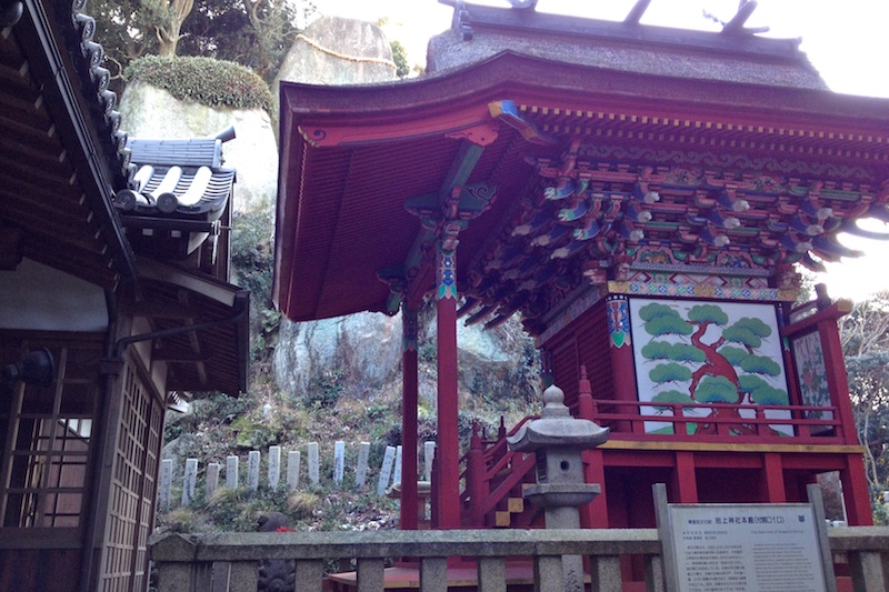 岩上神社本殿　横から