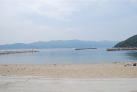 沼島海水浴場 砂浜 左側