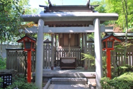 八百萬神社