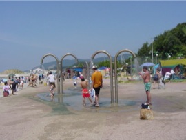 多賀の浜海水浴場　無料シャワー
