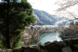 諭鶴羽湖 案内板